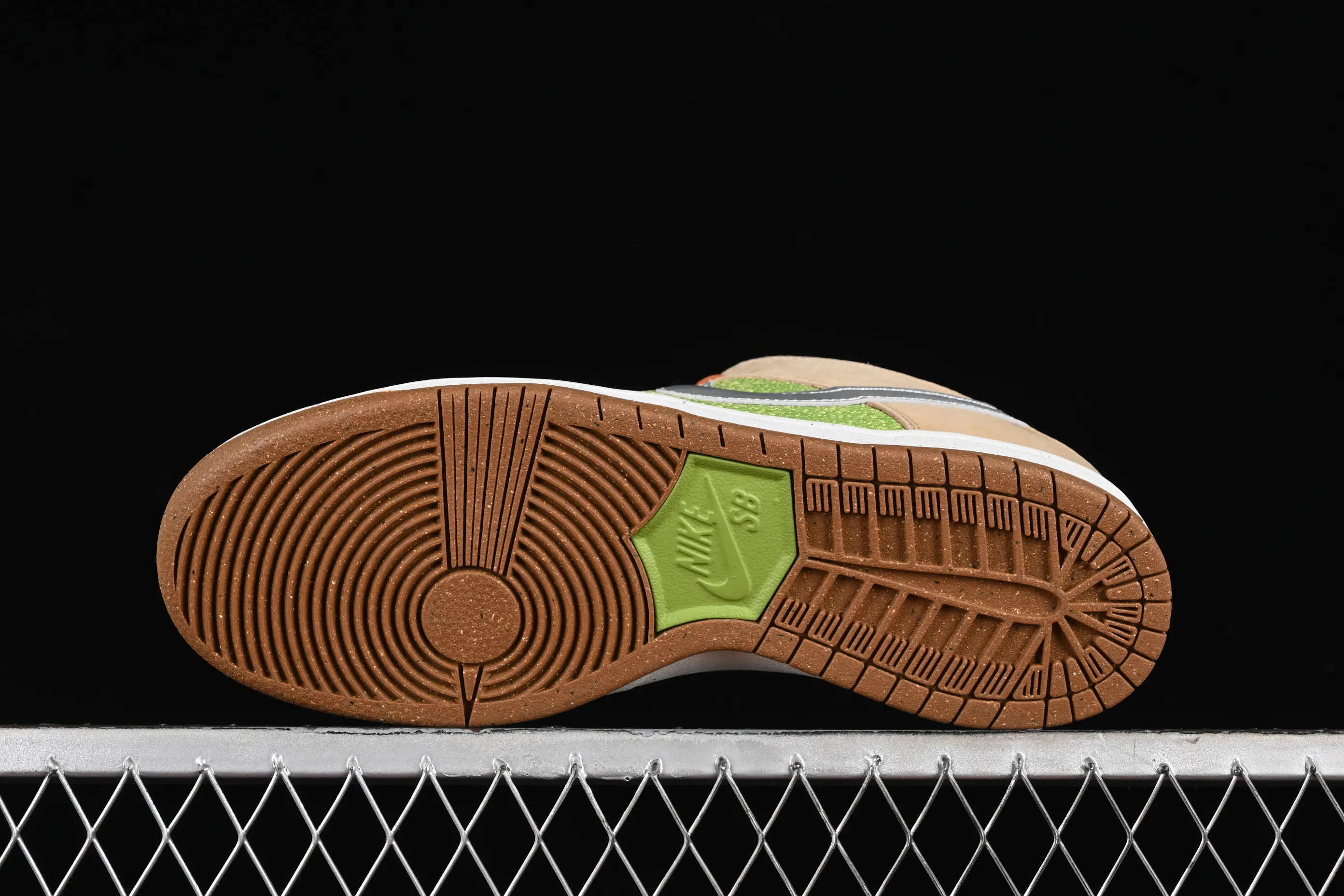 All categories Nk SB Dunk series Nk SB Dunk Low low-top sneakers C version Nk SB Dunk Low "Escargot" snail SB low-top casual sneakers FQ7585-200
